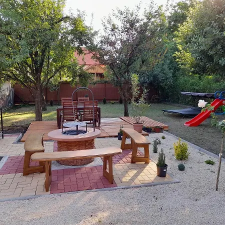 Narcisz Vendeghaz 2 Holiday home